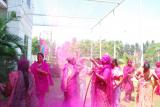 Holi (18)