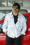 Kick-working-stills006