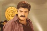 Mitrudu-Working-Stills-16